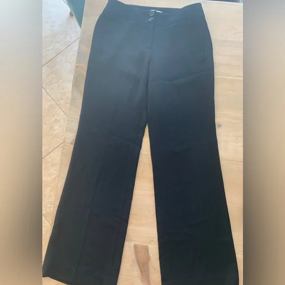 ANN TAYLOR KATE PETITE BLACK STRAIGHT LEG | Size 0P - Picture 4 of 6